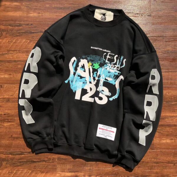 Essential Black Saver Sweatshirt